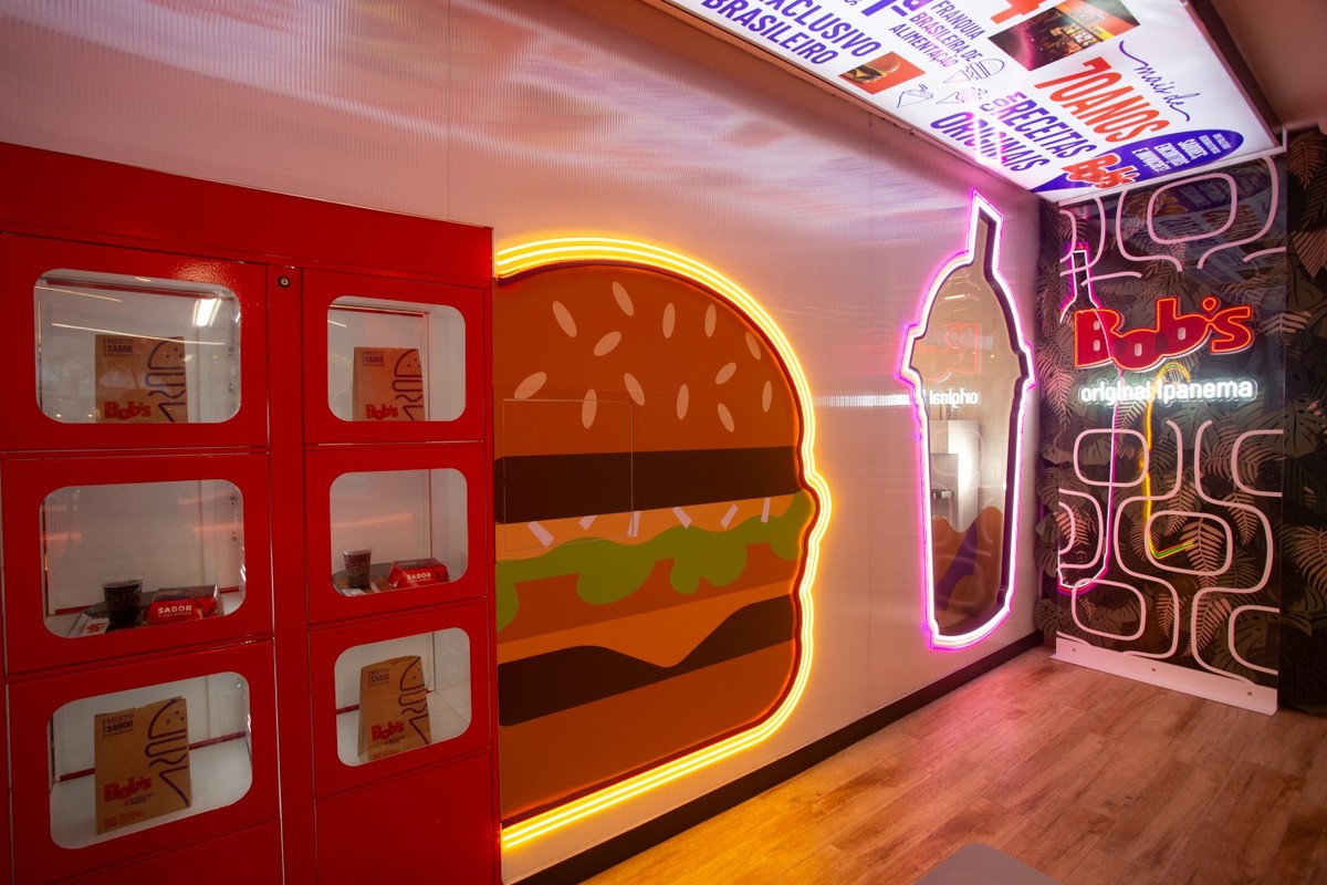 Milk-shake crocante preparado por um robô? Aguardem a atração da nova loja do Bob’s